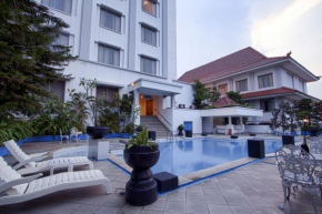 Отель Hotel Sahid Jaya Solo  Суракарта